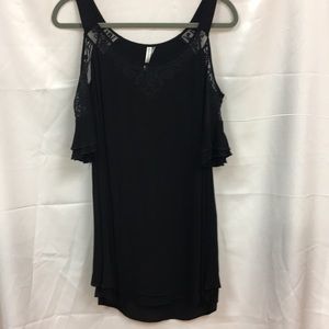 Cold shoulder embroidered and lace top M Black